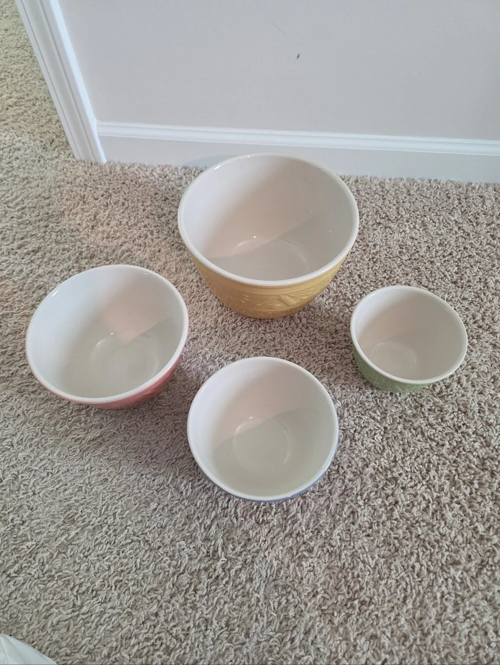 Gooseberry Patch Ceramic Nesting Mixing Bowls Set of 4 Embossed Utensils 2001